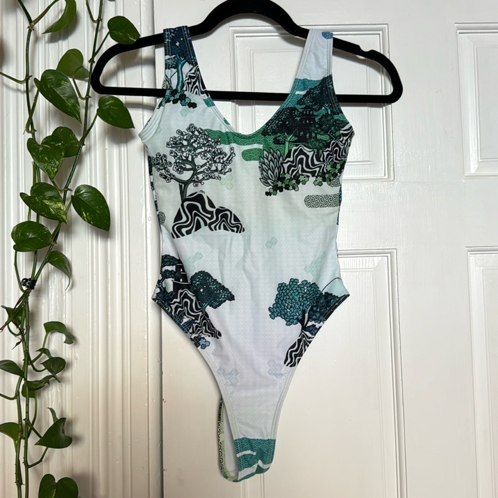 *NEW* | Nasty Gal landscape bathing suit